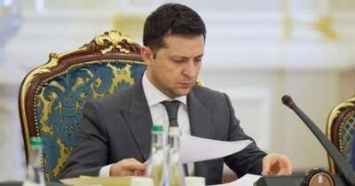 Зеленский утвердил изменения в санкционном списке СНБО
