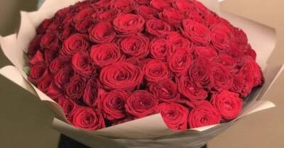 Букет из 101 розы: изысканный подарок - delo.ua - Украина