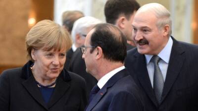 Меркель обсудила миграционный кризис с Лукашенко, Макрон – с Путиным