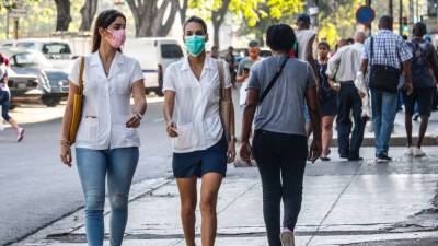 Власти Кубы сняли многие ограничения, связанные с пандемией коронавируса