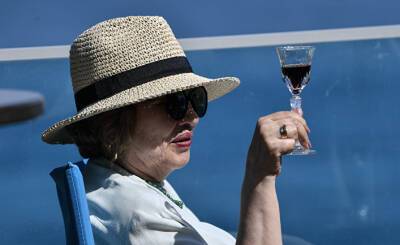 Вино или рюмка водки на столе: что о человеке расскажет алкоголь, который он выбирает (Postimees, Эстония)