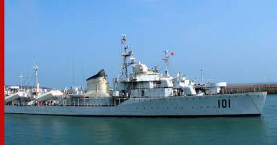 Китай ввел в строй третий за год ракетный крейсер
