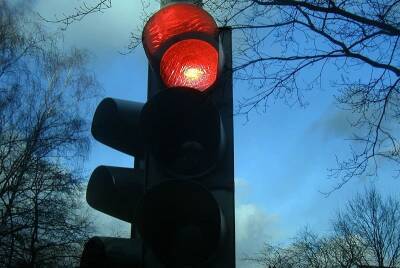 В Смоленске отключат светофоры на оживленном перекрестке