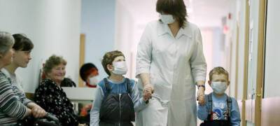 За сутки в Карелии коронавирус выявлен у 43 детей, 61 ребенка вылечили от инфекции