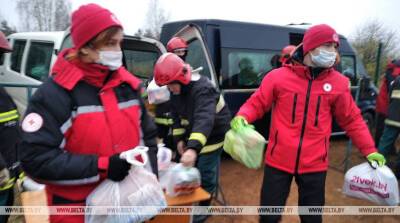 Более 3 т продуктов доставили беженцам на белорусско-польской границе