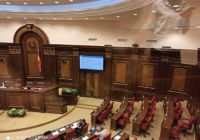 Армянская оппозиция объявила бойкот: власти игнорируют отчëт в парламенте по границе