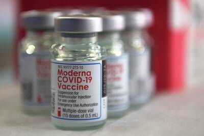 Не Pfizer: иммунолог назвал вакцину, которая максимально защищает от коронавируса