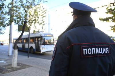Волгоградские полицейские задержали подозреваемых в сбыте наркотиков