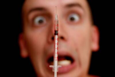 Доктор Мясников дал совет тем, кто боится вакцинироваться