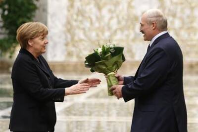 Лукашенко и Меркель поговорили по телефону
