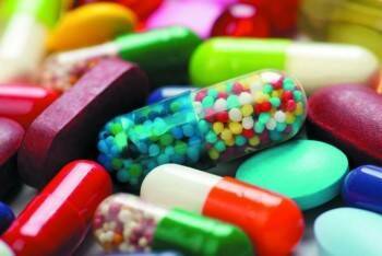 Антибиотики при лечении COVID-19 могут ухудшить состояние больного