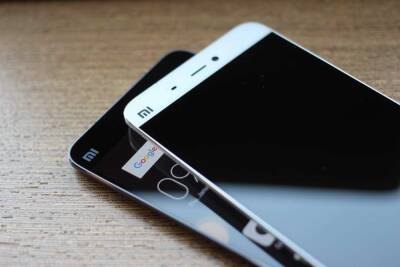 Xiaomi может вывести на рынок два смартфона с маленькими экранами