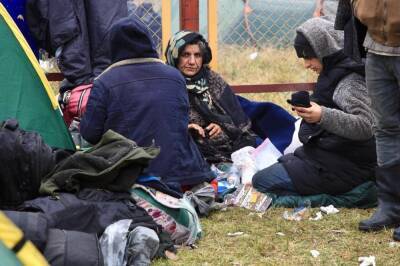 ФОТОФАКТ: Утро в стихийном лагере беженцев у пункта пропуска "Брузги"