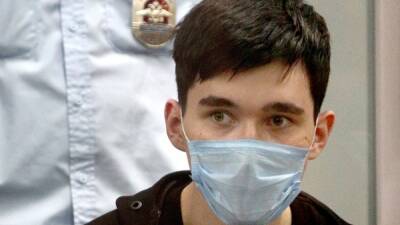 Напавшего на школу в Казани Ильназа Галявиева признали вменяемым