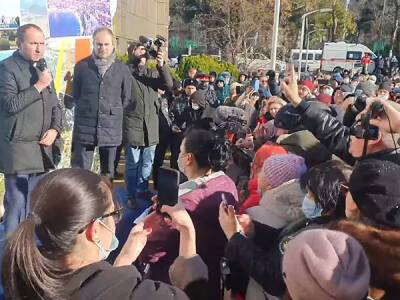 Сотни жителей Геленджика устроили народный сход из-за нового генплана города