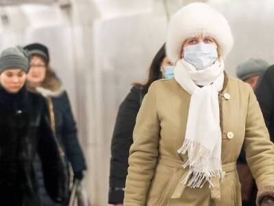 Дерматолог Скорогудаева предостерегла от ношения маски для обогрева лица в мороз