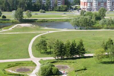 Комиссия ЗакСа одобрила озеленение парка Малиновка вместо строительства храма