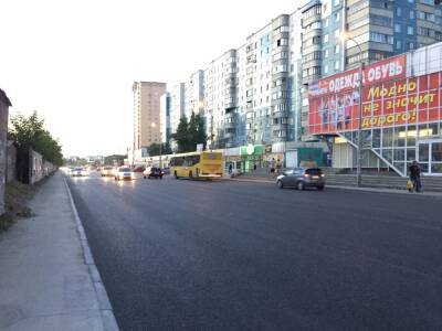 В Новосибирске на полтора месяца задержали ремонт дороги на Волочаевской улице
