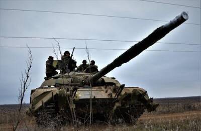 Украинский генерал Вовк: в случае войны Россия «разбомбит все наши базы, а потом с легкостью захватит территории»