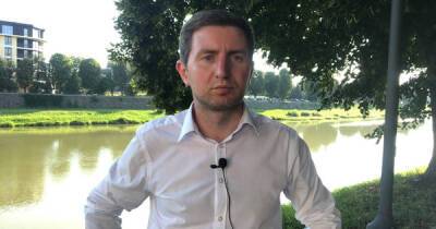 СБУ проводить обшуки в львівського антивакцинатора Остапа Стахіва