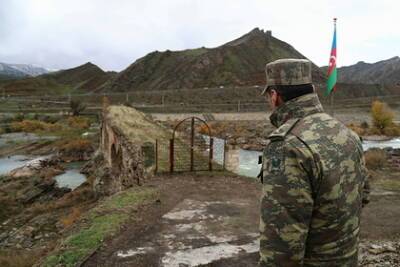 В Армении заявили о потере двух боевых позиций на границе с Азербайджаном
