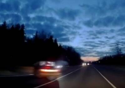 Опубликовано видео смертельной аварии на трассе М9 в Тверской области