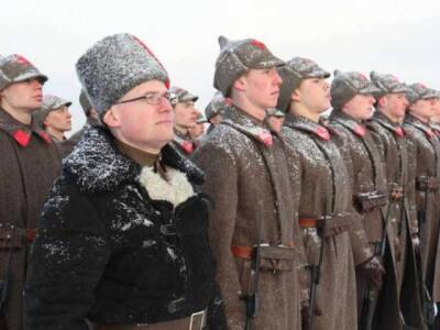 Изданию Daily Mail почудилось приближение Красной армии к границе Украины
