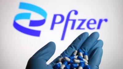 Компания Pfizer готова поделиться рецептом таблетки для лечения COVID-19