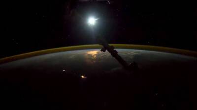 7,48 км/с: летящий к Земле астероид больше колеса обозрения