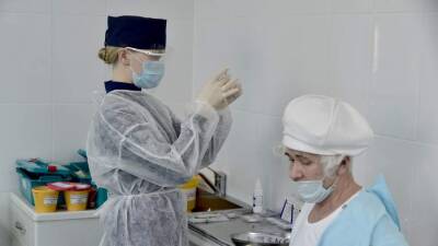В Крыму план вакцинации от коронавируса выполнили на 63%