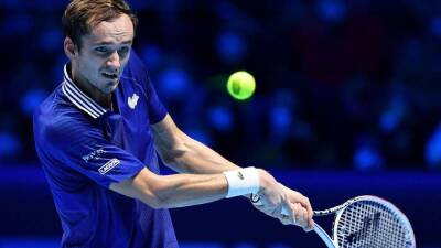 Теннисист Медведев вышел в полуфинал итогового турнира ATP