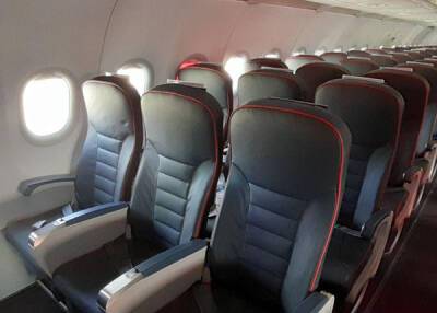 СМИ: Пассажиропоток авиакомпаний может сократиться вдвое из-за введения QR-кодов
