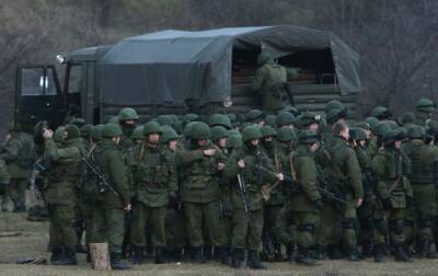 Войска на границе: в ЕС пригрозили РФ последствиями, а Украину призвали к сдержанности