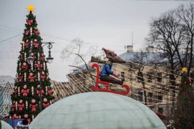 Рождественская ярмарка перекроет движение в центре Петербурга