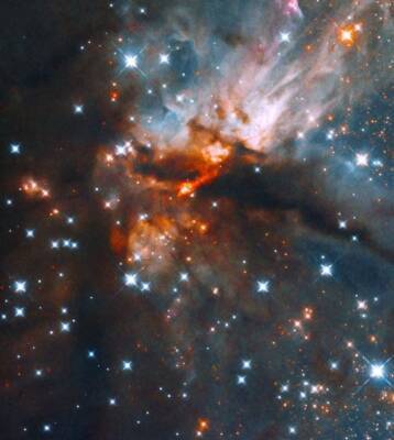 Hubble запечатлел в космосе "фабрику", которая производит звезды: как она выглядит (ФОТО)