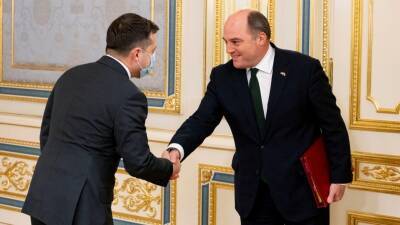 Министр обороны Великобритании обсудил российскую угрозу с президентом Украины