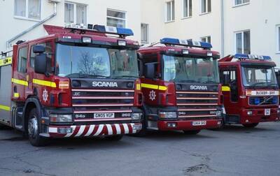 В Полтаве спасатели получили пожарные автомобили из Шотландии