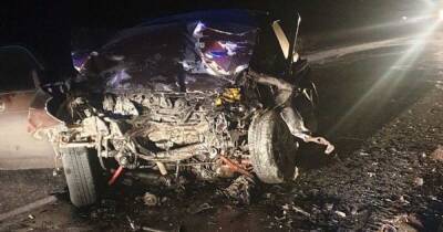 Четыре человека скончались при лобовом столкновении двух авто в Тыве