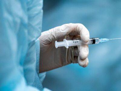 Вакцина "Спутник Лайт" не рекомендована для переболевших лиц старше 60 лет