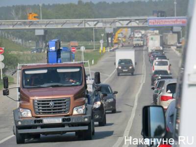 Хуснуллин: Автодорогу Екатеринбург - Челябинск могут расширить до четырех полос
