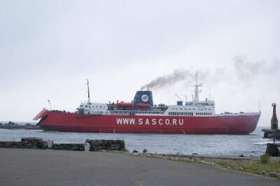 Более тысячи контейнеров все еще ожидают в Приморье отправки на Сахалин