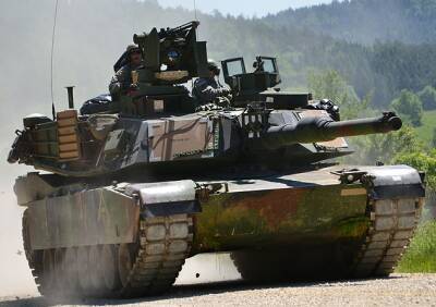 В Сети появилось видео с попавшим в западню американским танком М1А2 Abrams