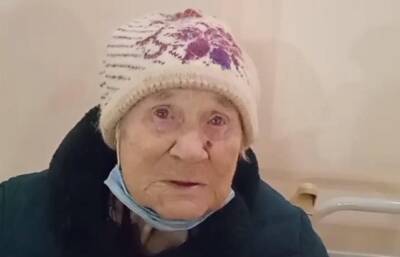 Прокуратура разбирается в истории 90-летней бабушки, живущей на вокзале в Тверской области