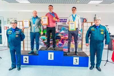 Зауральские сотрудники МЧС выиграли медали в окружных лыжных гонках