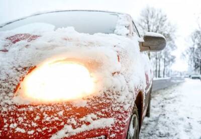 Автоэксперт Колодочкин рассказал, какие вещи должны быть в машине зимой