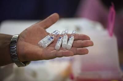В одной из больниц Нижнего Тагила похитили более 300 доз вакцины "Спутник V"