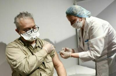 Хабаровский край вводит обязательную вакцинацию от COVID-19 для лиц от 60 лет