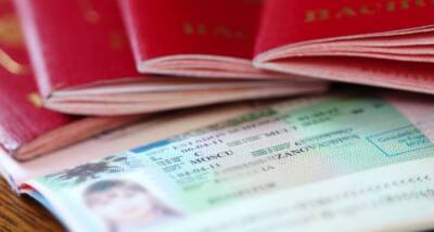 Туристы жалуются на сложности с подачей документов в визовые центры Венгрии
