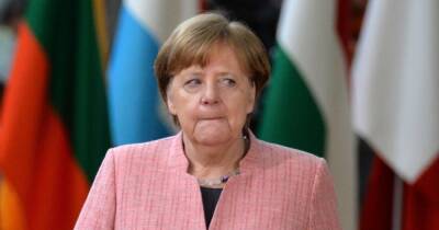Уходящую на пенсию Меркель заподозрили в создании "теневой канцелярии"