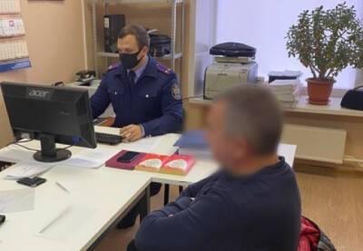 В Смоленске сотрудника таможни задержали за получение взяток. Видео